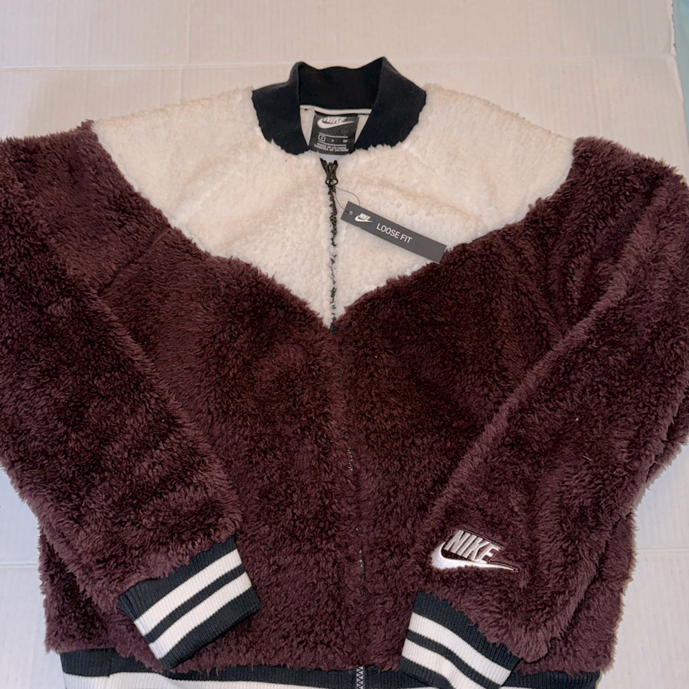 Nike sherpa jacket
